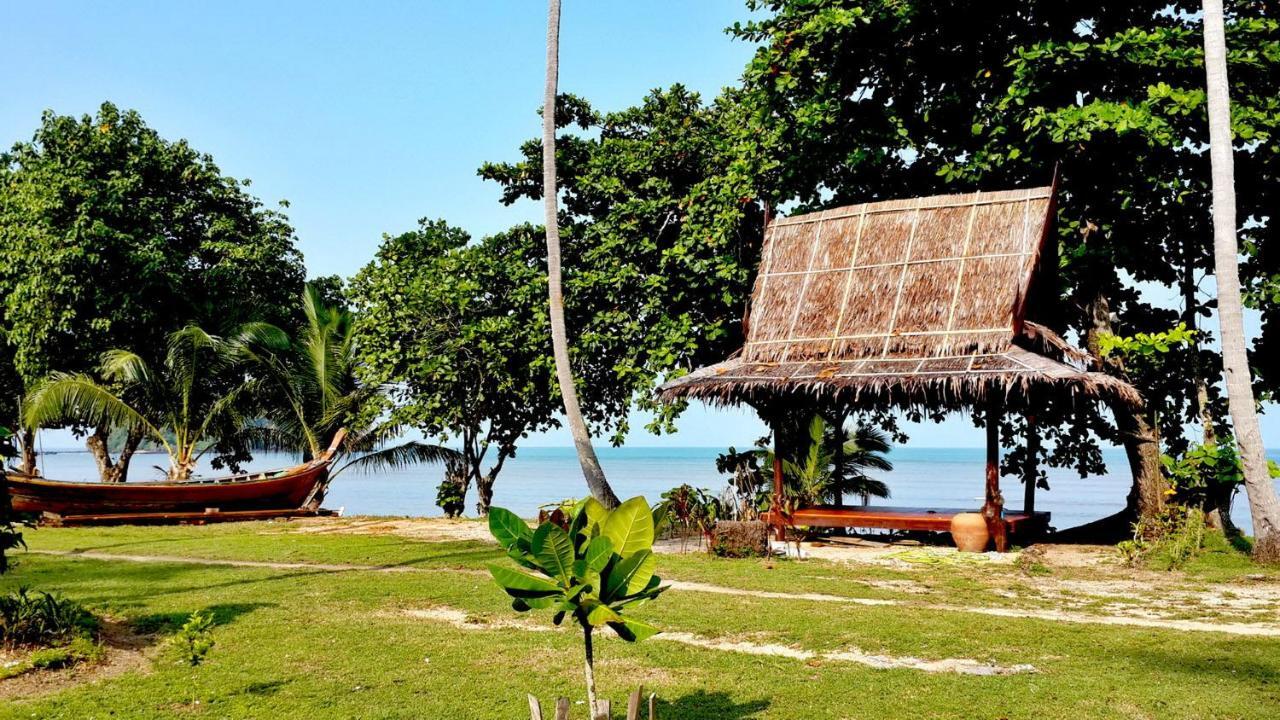 Libong Relax Beach Resort Trang Exterior foto